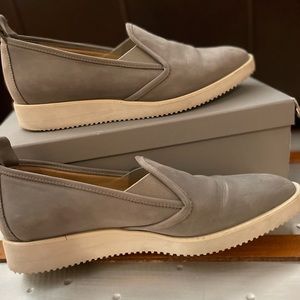 Everlane gray suede street shoe 9-1/2
